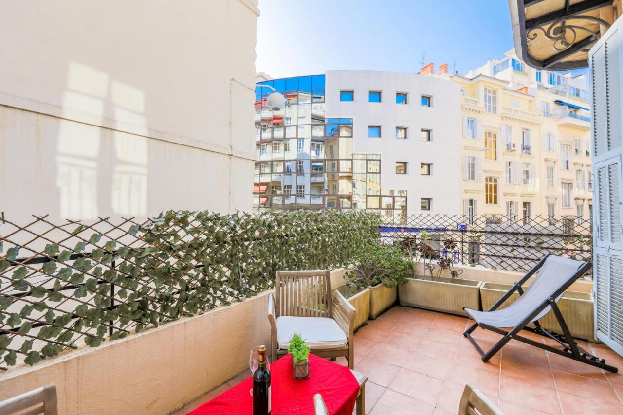 Carre D'Or Terrace Ap4015 Nice By Riviera Holiday Homes Dış mekan fotoğraf